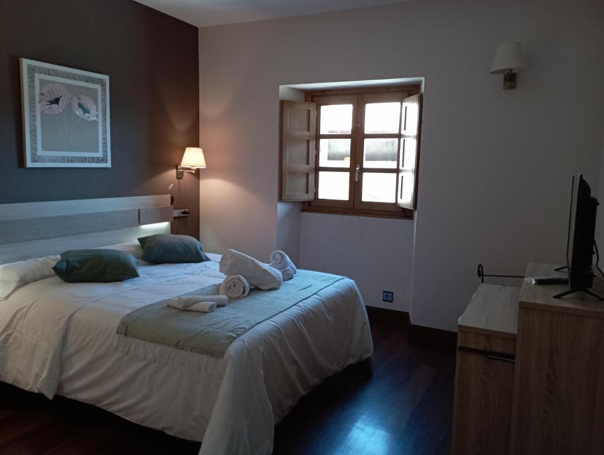 Hotel San Martino Pola de Lena Exteriör bild
